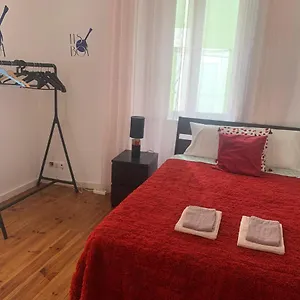 guesthouse-pena.hotels-lisbon-portugal.com/
